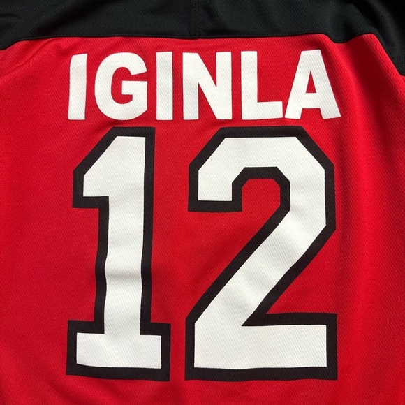 NHL Calgary Flames Jerome Iginla Hockey Jersey Medium - Picture 5 of 5